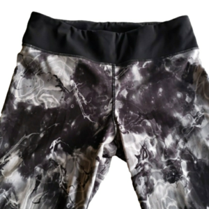 Stretchy black and white athletic yoga pants